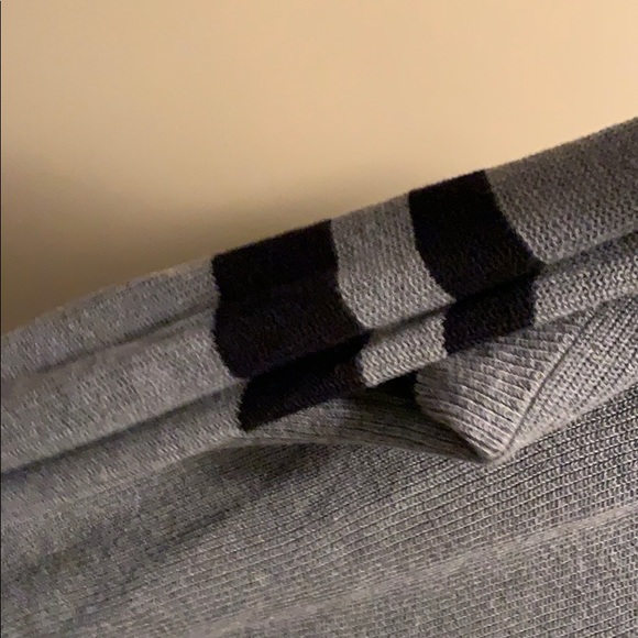 Sweater - Picture 4 of 5